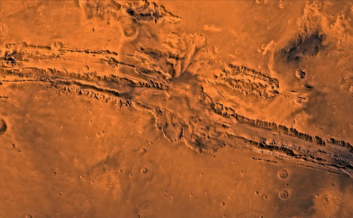Starship flying low over Martian dunes, used as the MarsForge room hero.